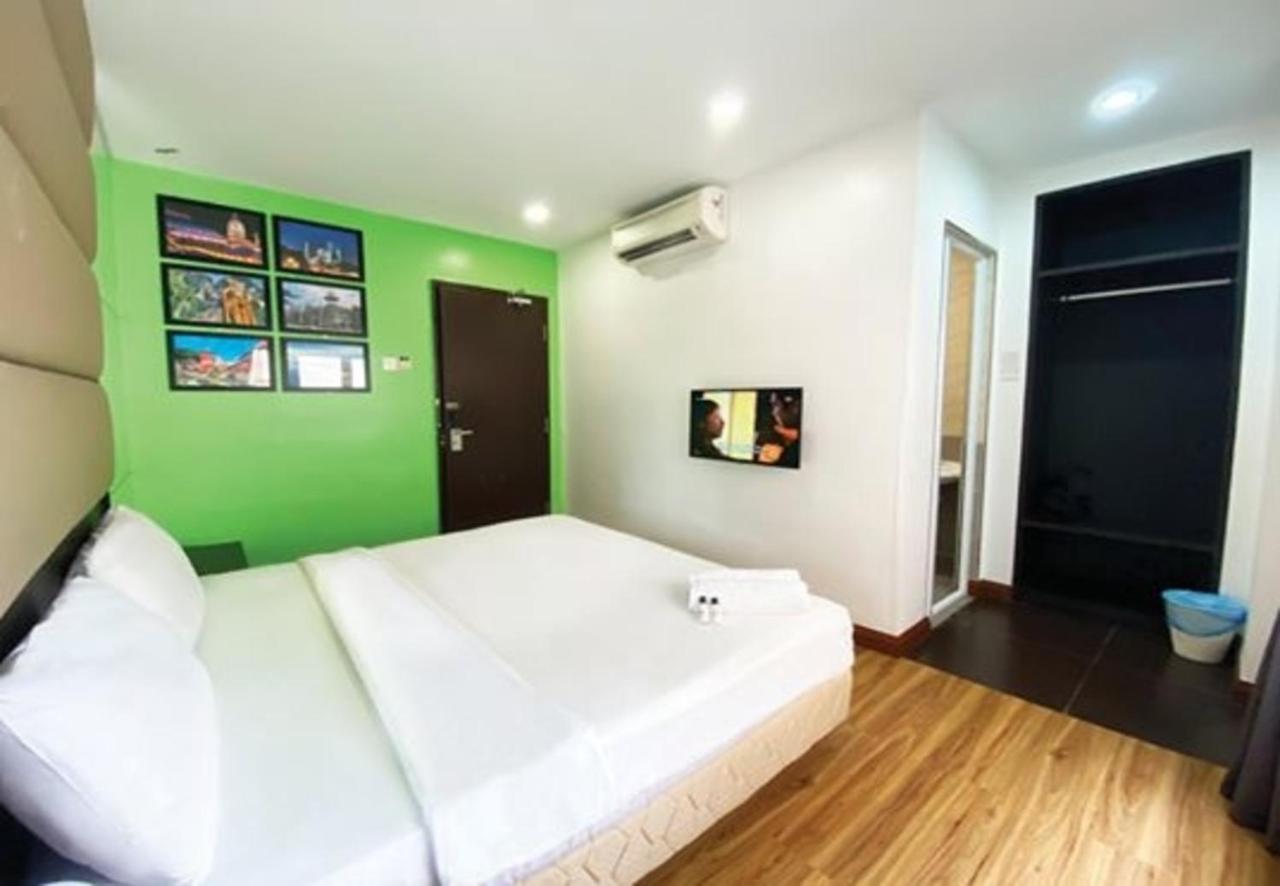 Timez Business Hotel Cheras Room photo